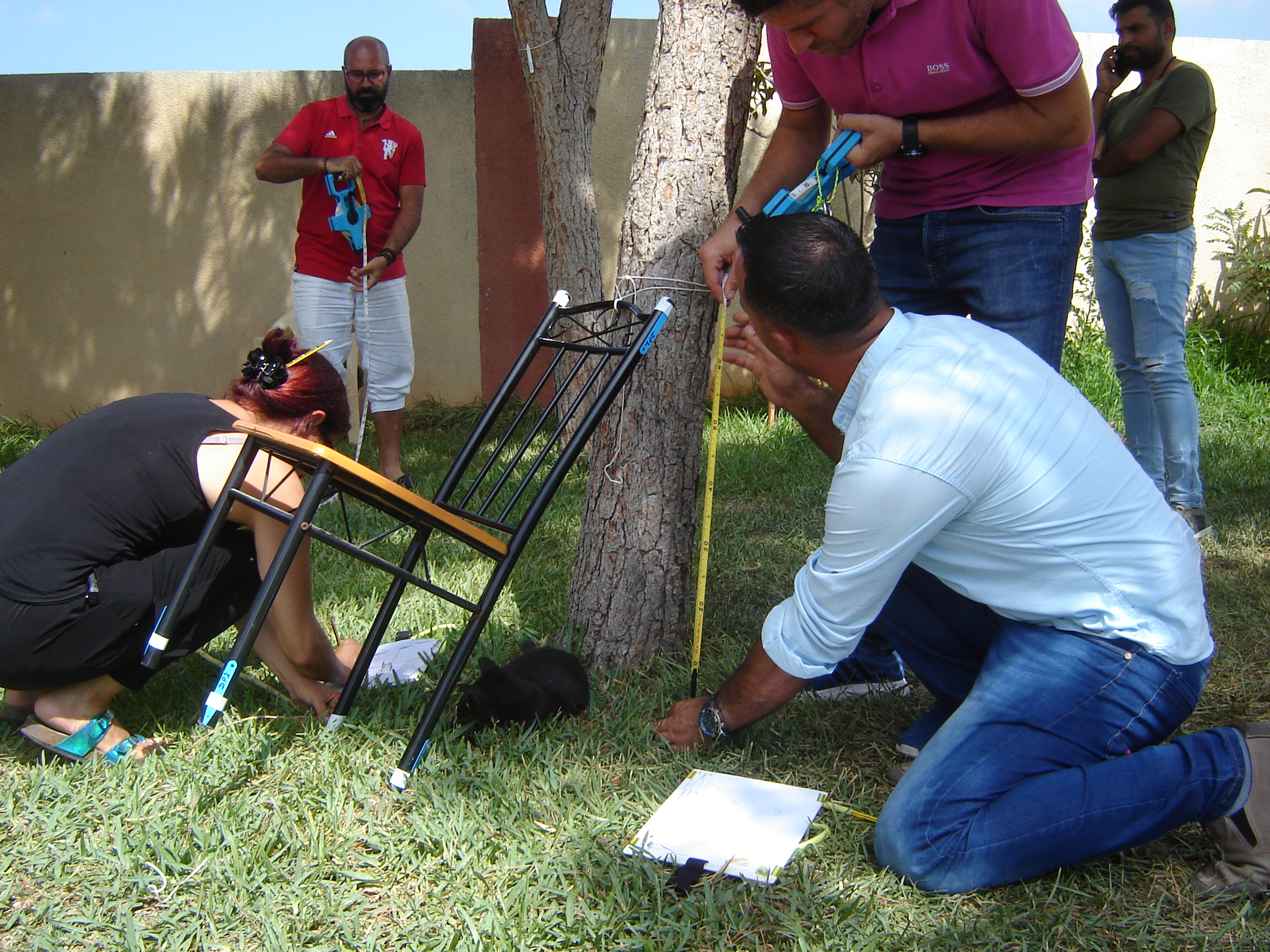 Dry practical 3D surveying exercise in the classrooms garden